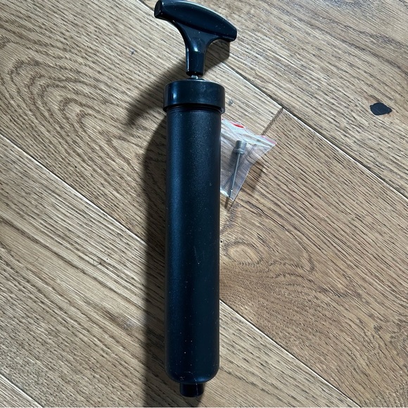 Kids Bicycle Accessory Set with Pump and Lock - Picture 3 of 4